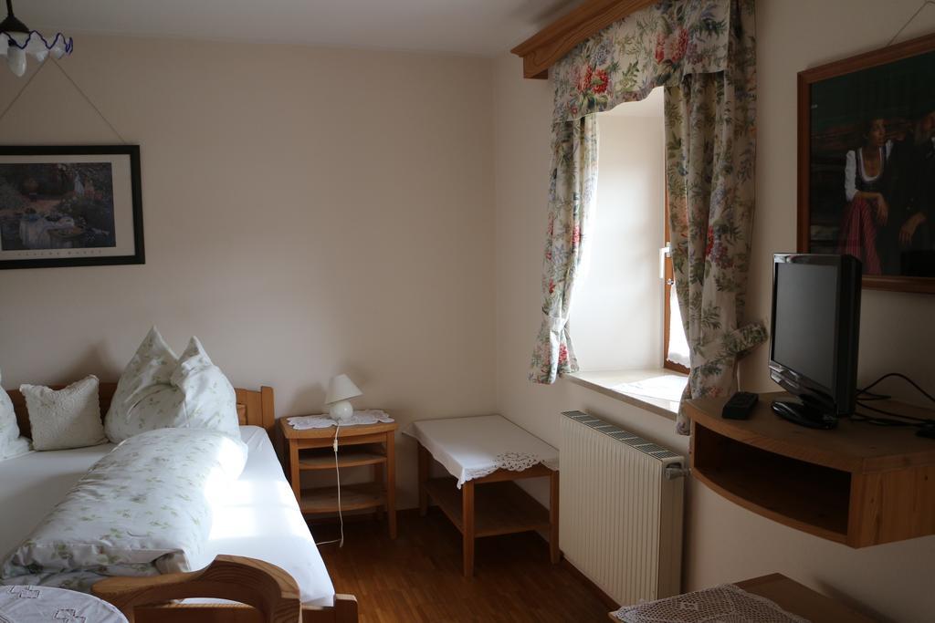 Haus Schoenegger Kitzeck im Sausal Szoba fotó